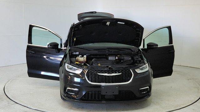 2022 chrysler pacifica touring-l
