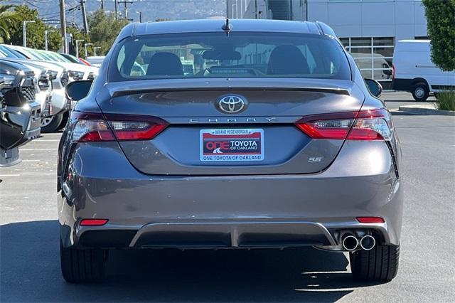 2023 toyota camry se