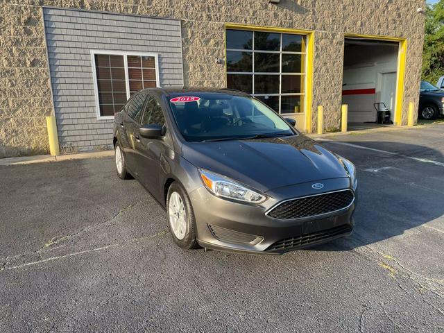 2018 ford focus se