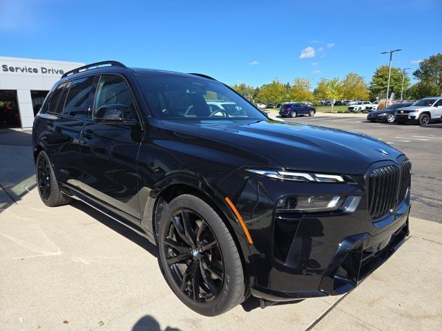 2025 bmw x7 m60i