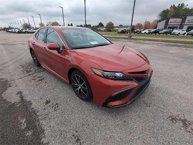 2021 toyota camry se
