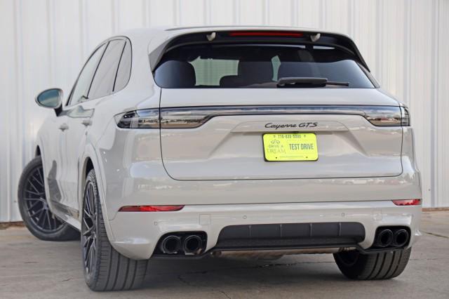 2023 porsche cayenne gts