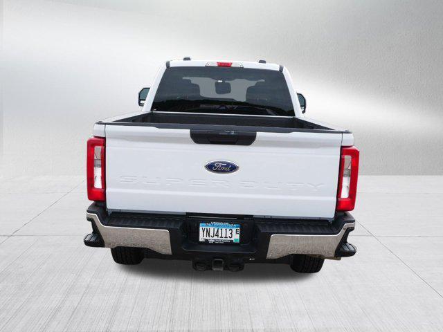 2023 ford f-350 xlt