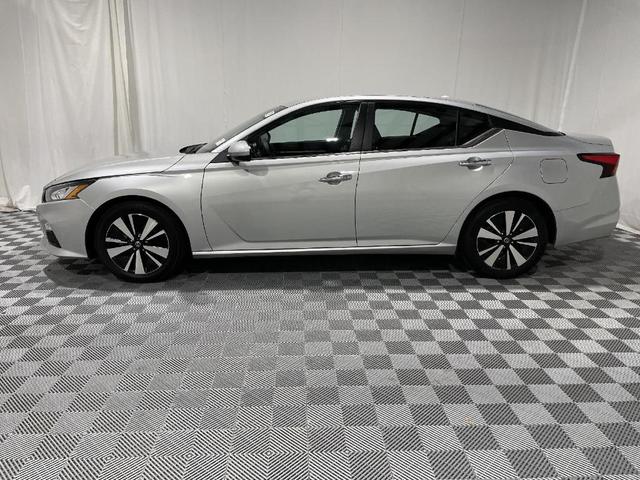 2021 nissan altima 2.5 sv