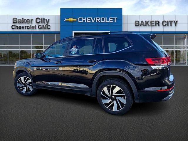 2024 volkswagen atlas 2.0t se w/technology