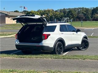 2022 Ford Explorer st-line