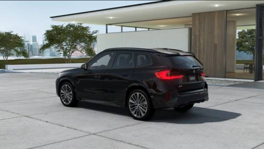 2024 BMW X1