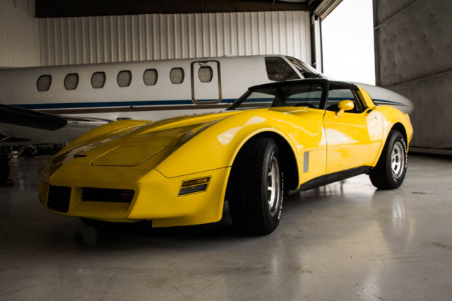 1980 chevrolet corvette base coupe 2-door l48 350 engine