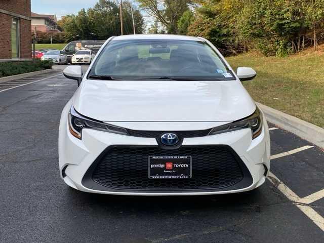 2020 toyota corolla hybrid le