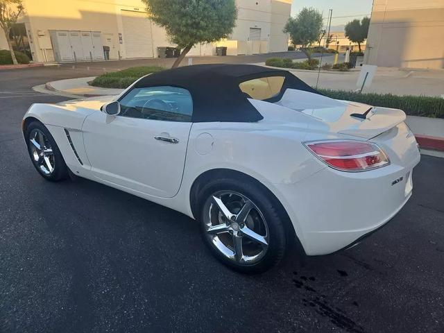 2008 saturn sky red line