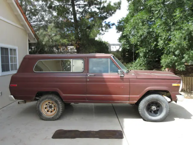 1983 jeep cherokee wagon 2-door