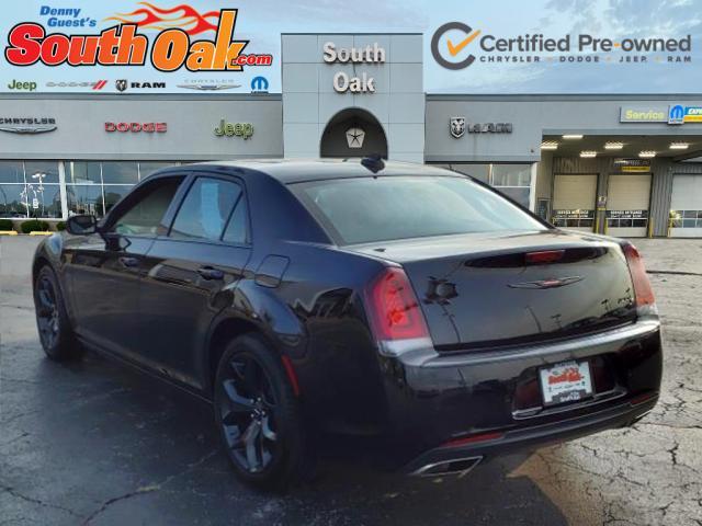 2023 chrysler 300 s