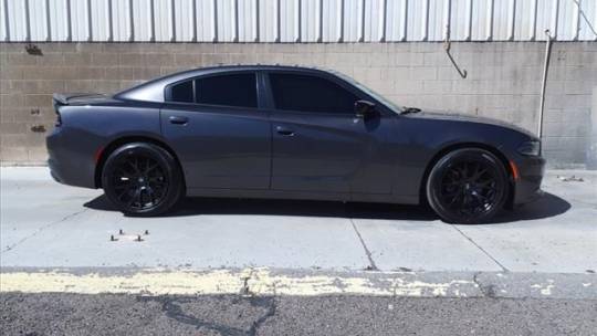 2021 dodge charger sxt