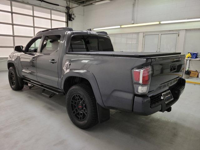 2022 toyota tacoma trd sport