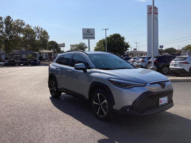 2024 toyota corolla cross hybrid xse