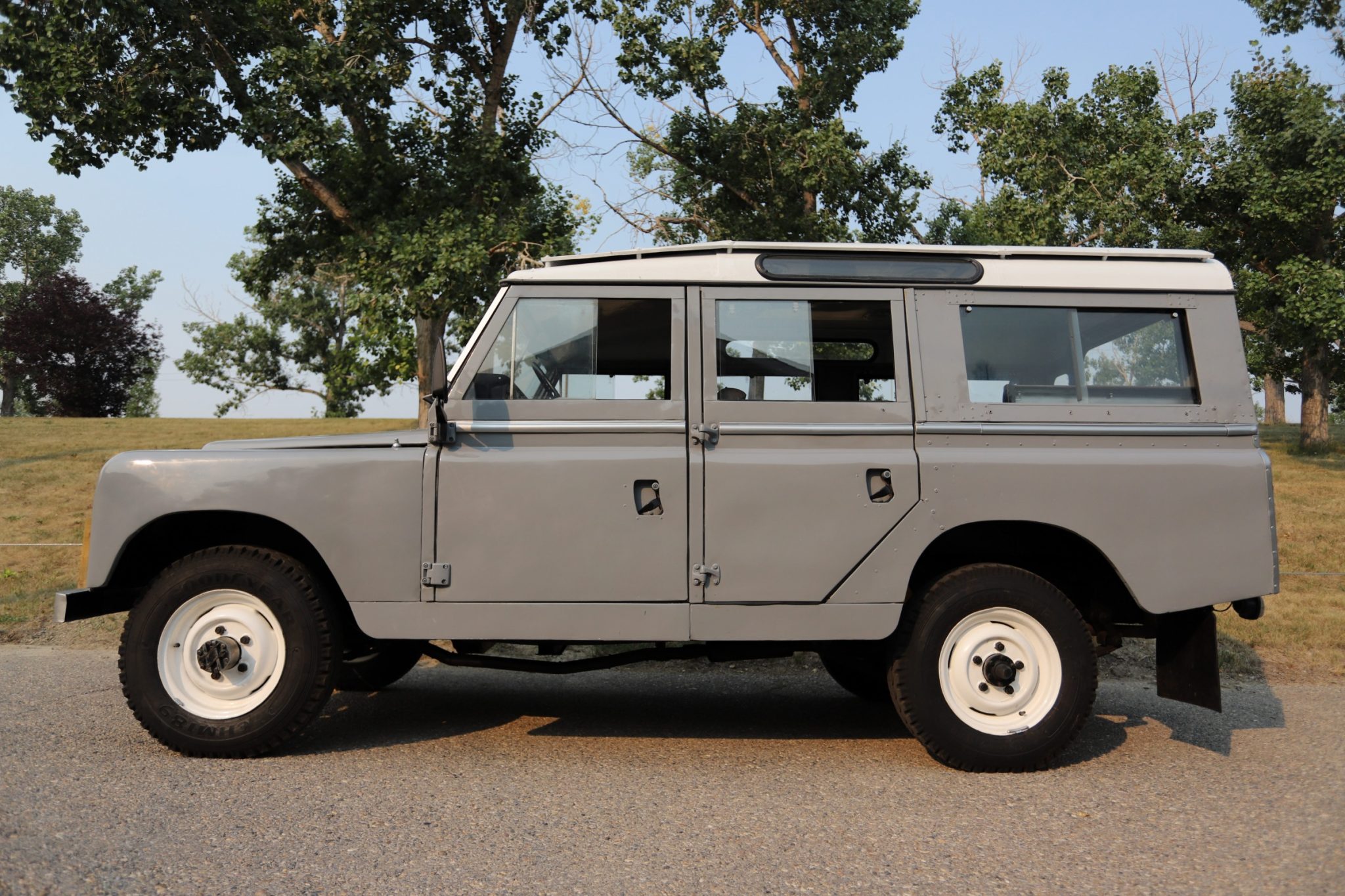 1973 land rover 109 series iii 4×4