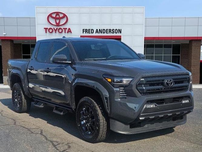 new 2024 toyota tacoma 4wd sr5