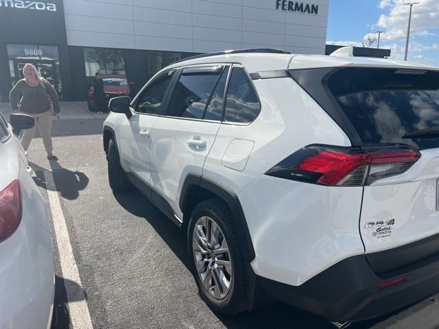 2020 toyota rav4 xle premium