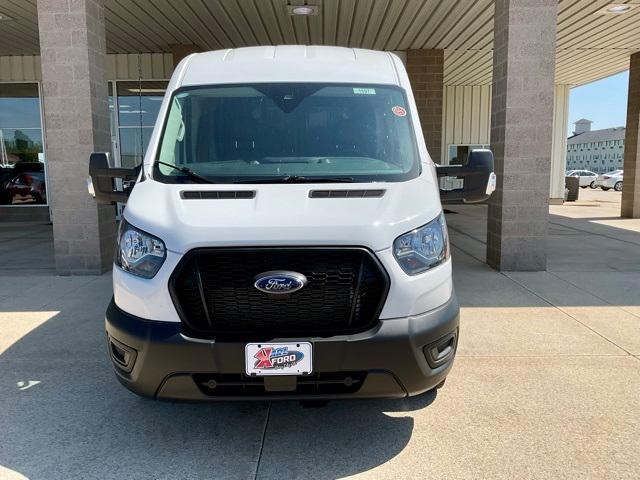 2023 ford transit-250 base