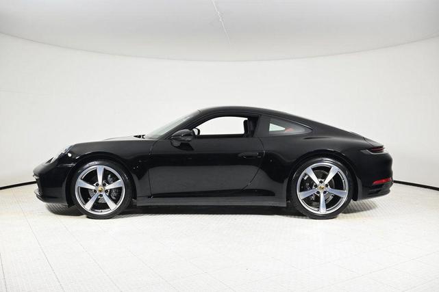 2022 porsche 911 carrera