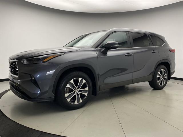 2023 toyota highlander xle
