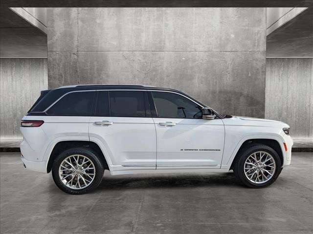 2022 jeep grand cherokee summit