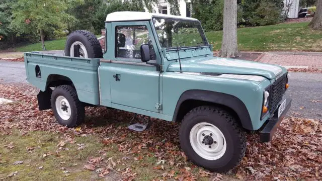 1985 land rover defender 110 pick up (high capacity bed)