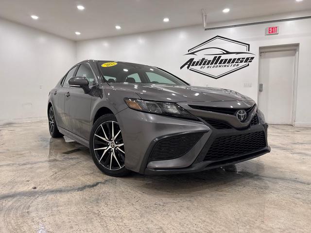 2022 toyota camry se
