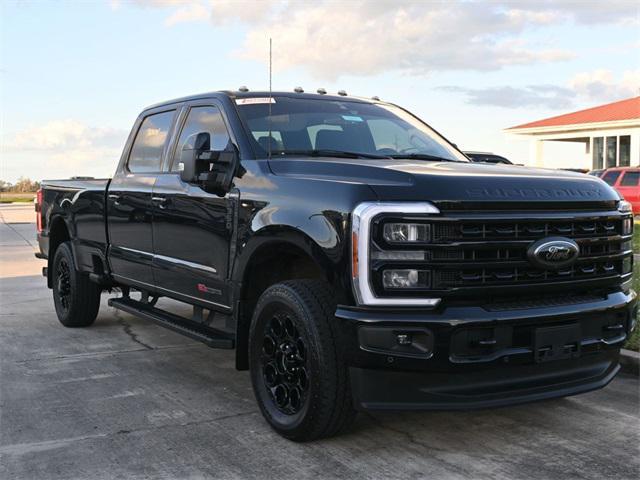 2023 ford f-350 lariat