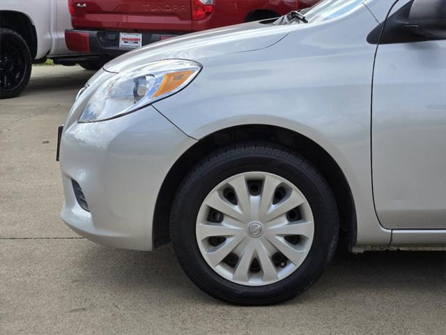 2014 nissan versa 1.6 s+
