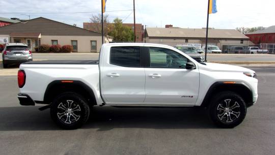 2023 GMC Canyon