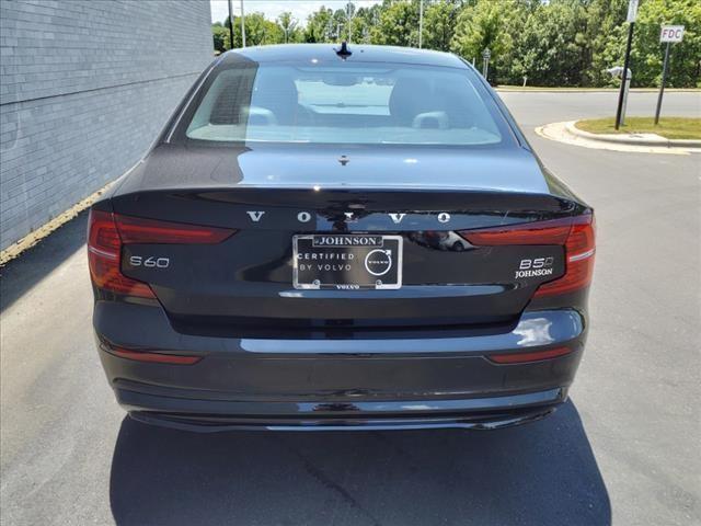 2024 volvo s60 b5 ultimate dark theme