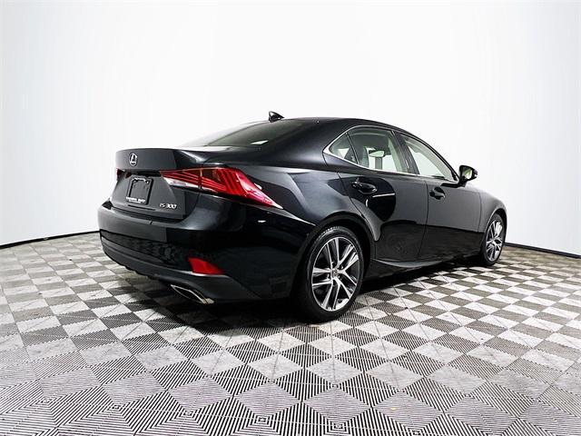 2018 lexus is 300 base