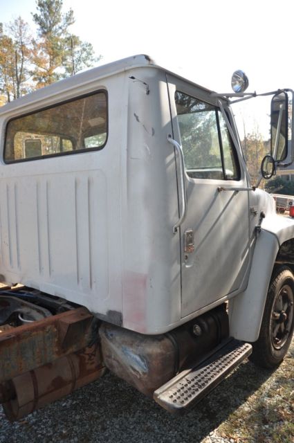 international harvester s1600. no reserve! 75k miles. 7.3 idi. strong truck