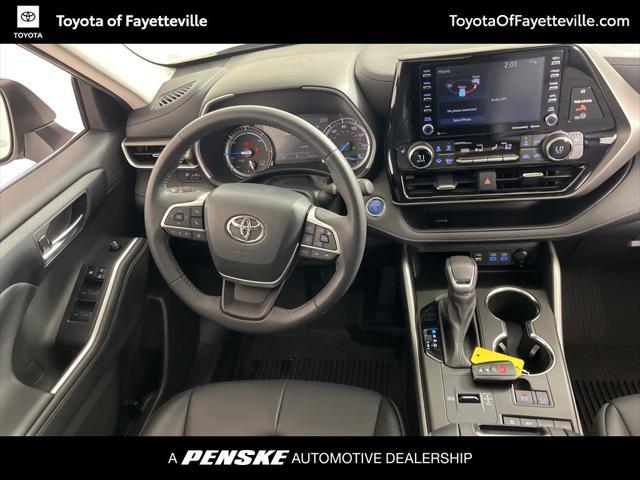 2022 toyota highlander hybrid xle