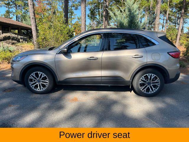 2020 ford escape sel