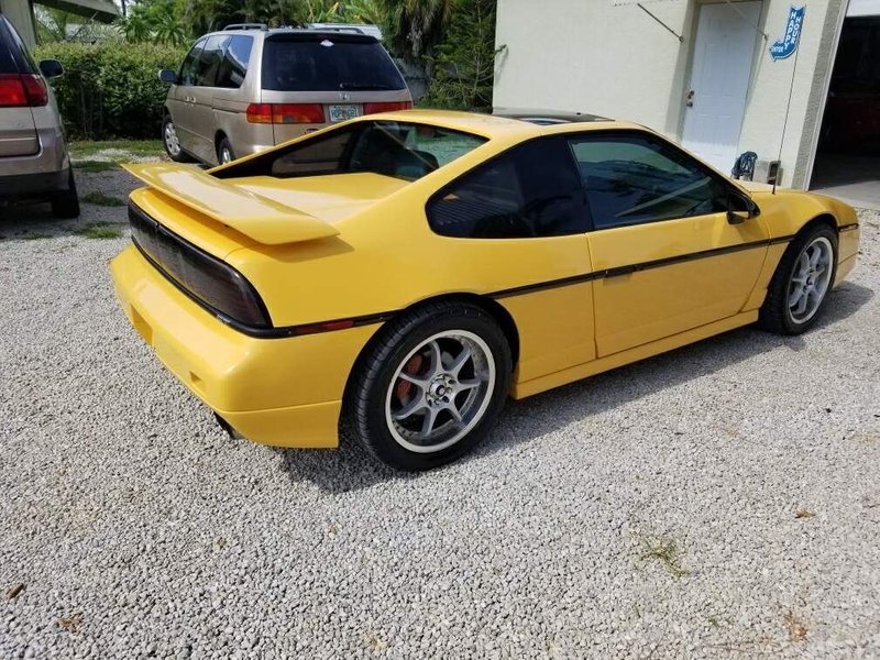 pontiac fiero gt coupe