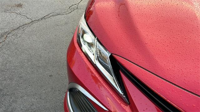 2023 toyota camry le