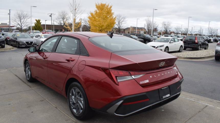 2025 hyundai elantra hybrid blue