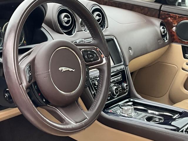 2013 jaguar xj base