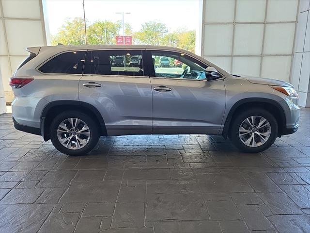2016 toyota highlander le plus