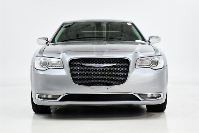 2016 chrysler 300 s