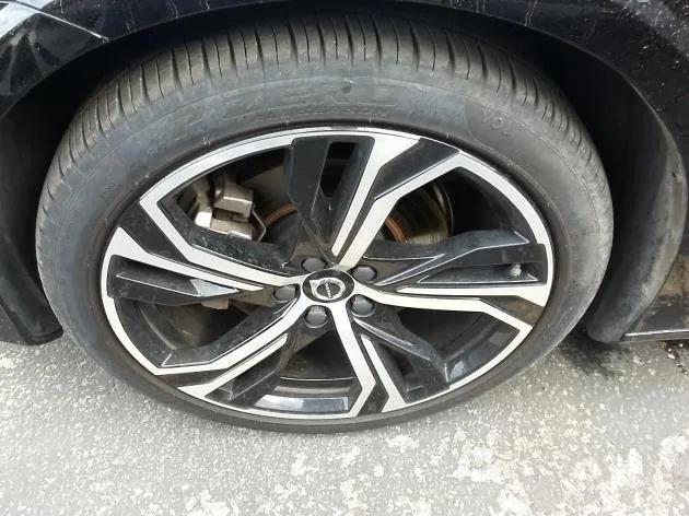 2024 volvo s60 b5 core dark theme