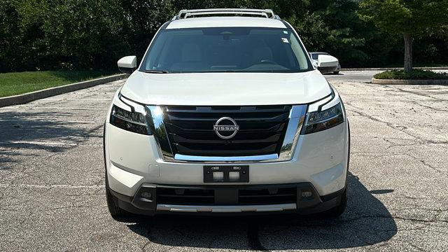 2023 nissan pathfinder sl