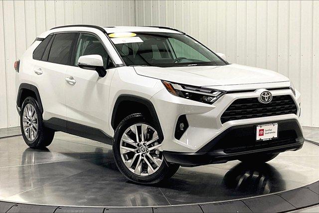 2024 toyota rav4 xle premium