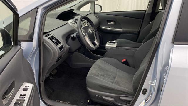 2014 toyota prius v two