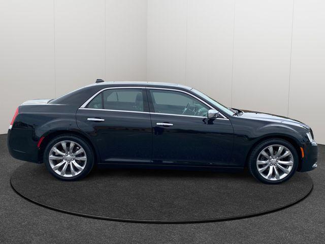 2020 chrysler 300 limited
