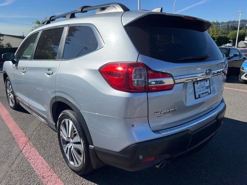 2021 subaru ascent in milwaukee, wisconsin