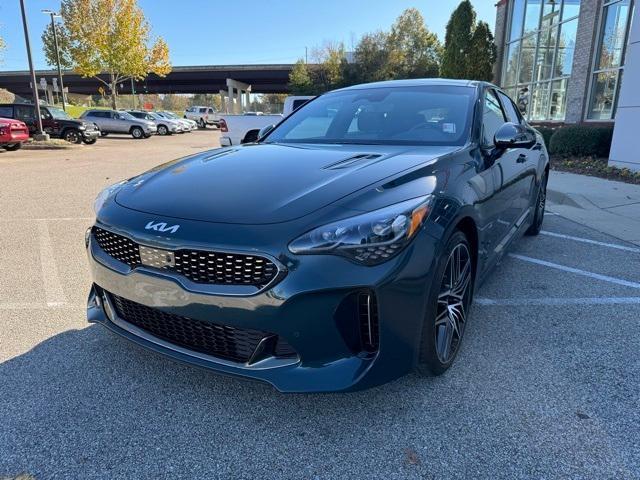 2023 kia stinger gt2