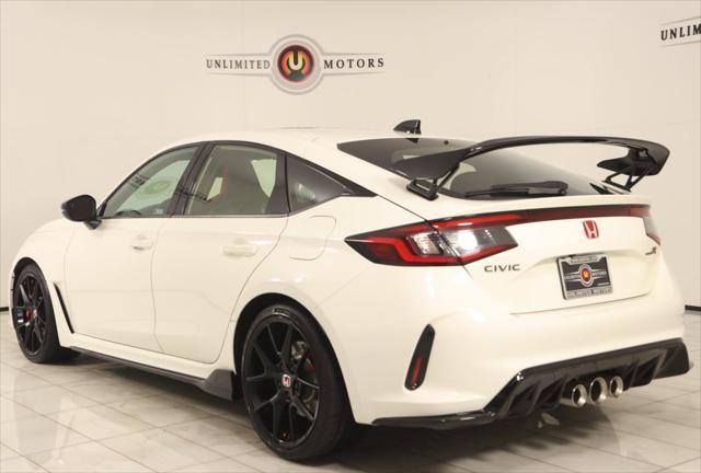2024 honda civic type r base (m6)